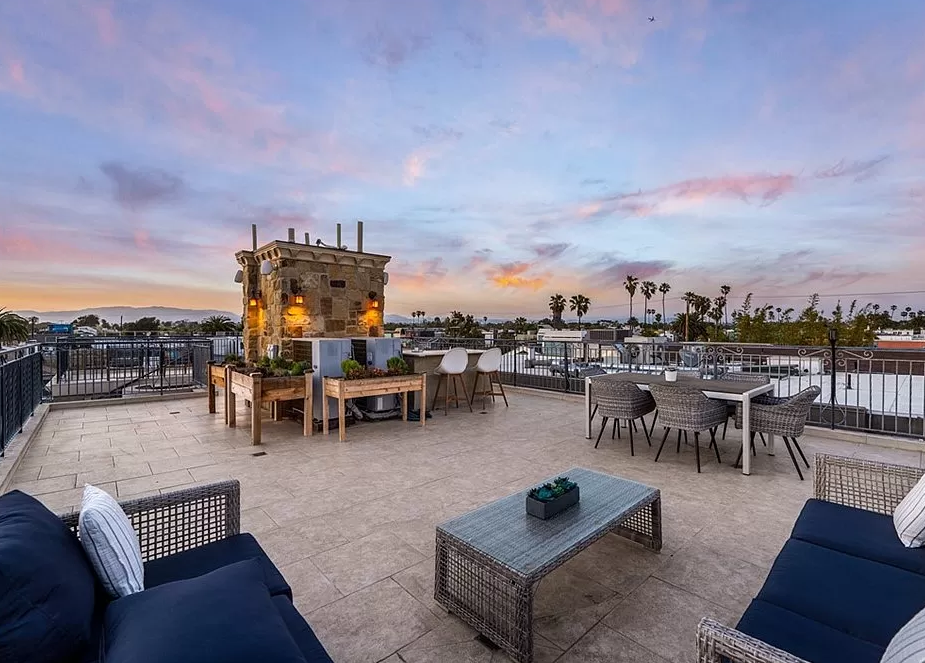 TOP TEN REAL ESTATE DEALS
